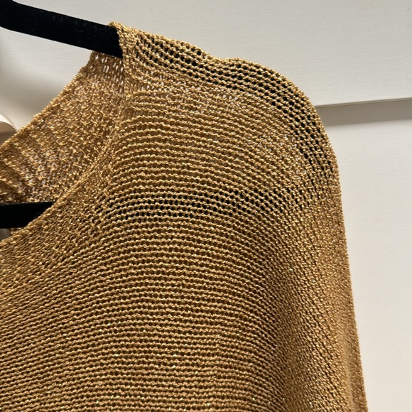 Gold/Brown top NEVER WORN - Picture 2 of 3